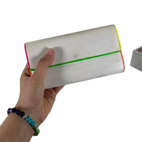 Authentic Louis Vuitton Wallet Long Portefeiulle Sarah Epi LV Vintage - Picture 2 of 10